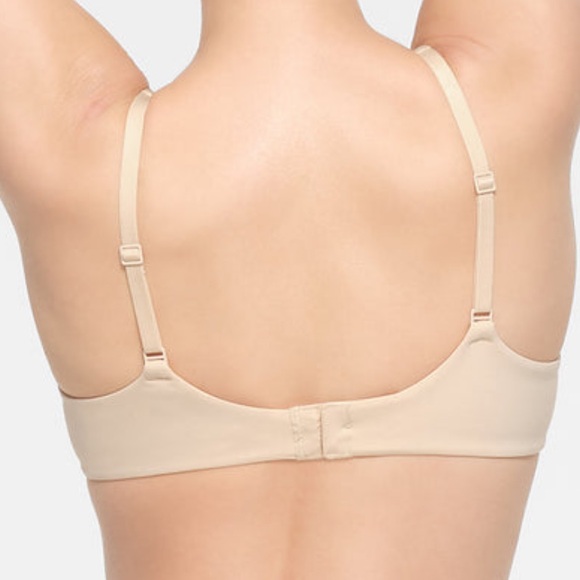 SKIMS Custom Push-Up Plunge Bra Sand Nude 34DD (SK0021) NWT - Picture 3 of 6